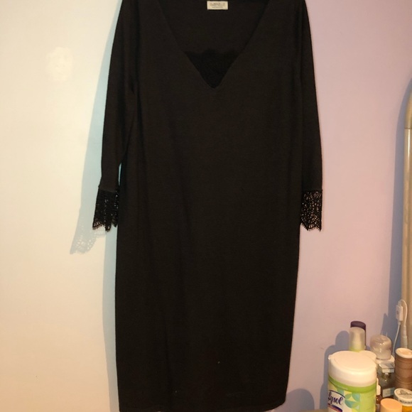 Sweater dress with Lace sleeves - Picture 1 of 1